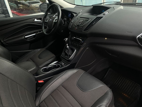 Ford Kuga 7 of 16