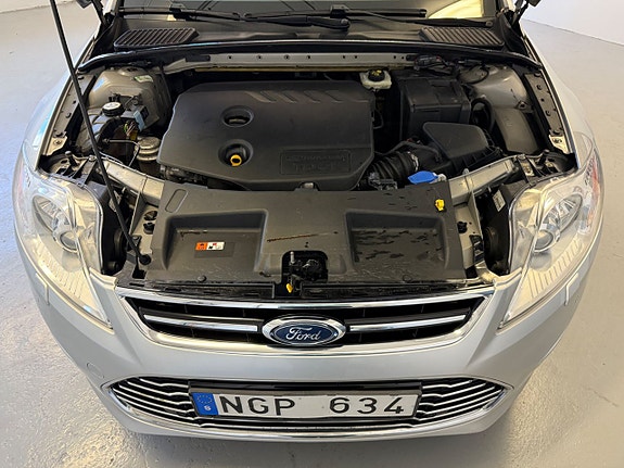 Ford Mondeo 13 of 13