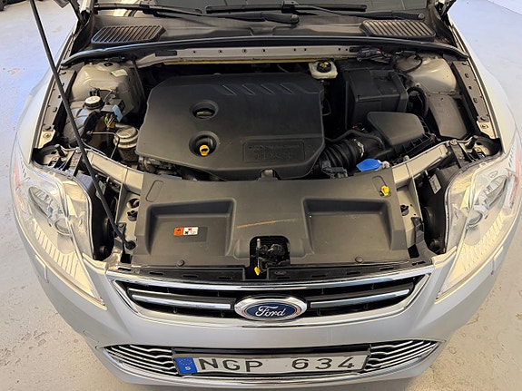 Ford Mondeo 13 of 13