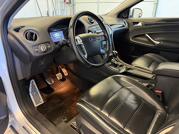 Ford Mondeo 12 of 13