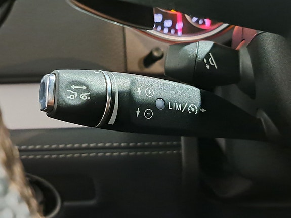 Mercedes-Benz SL400 17 of 25