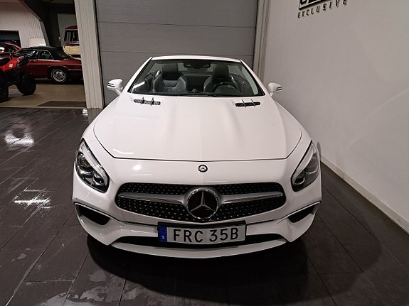 Mercedes-Benz SL400 7 of 25