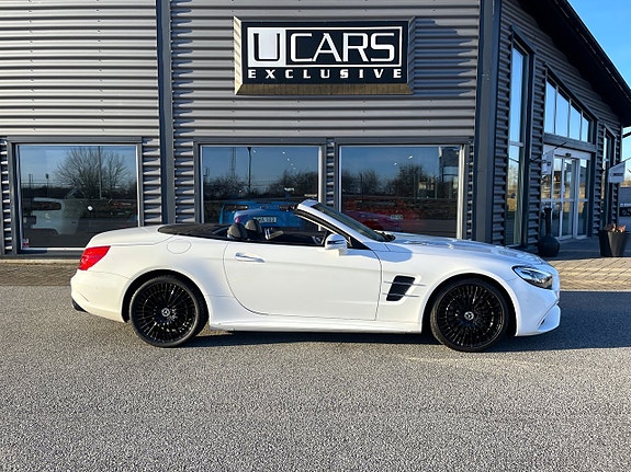 Mercedes-Benz SL400 3 of 5