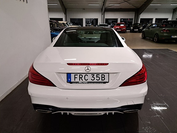 Mercedes-Benz SL400 8 of 25