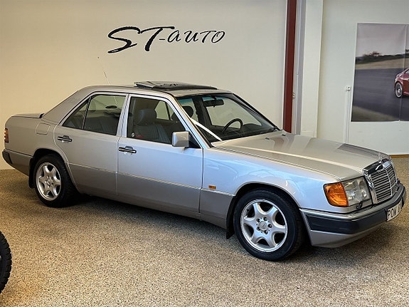 Mercedes-Benz E250 d 3 of 13