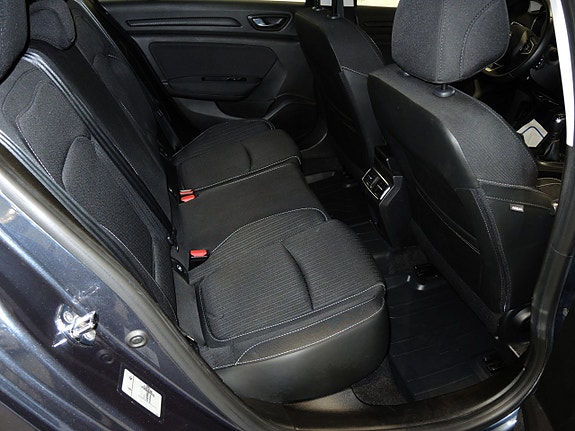 Renault Megane IV 12 of 17