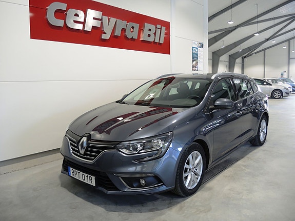 Renault Megane IV 2 of 5