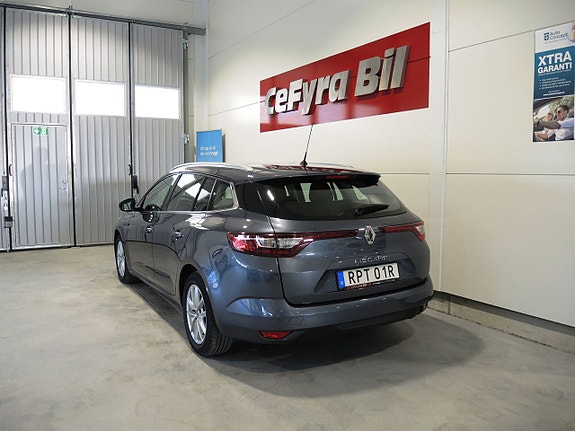 Renault Megane IV 4 of 5