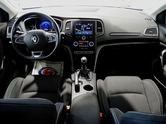 Renault Megane IV 10 of 17