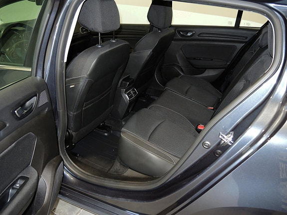 Renault Megane IV 13 of 17