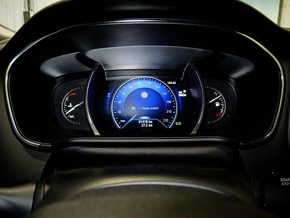 Renault Megane IV 15 of 17
