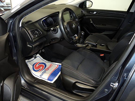 Renault Megane IV 9 of 17
