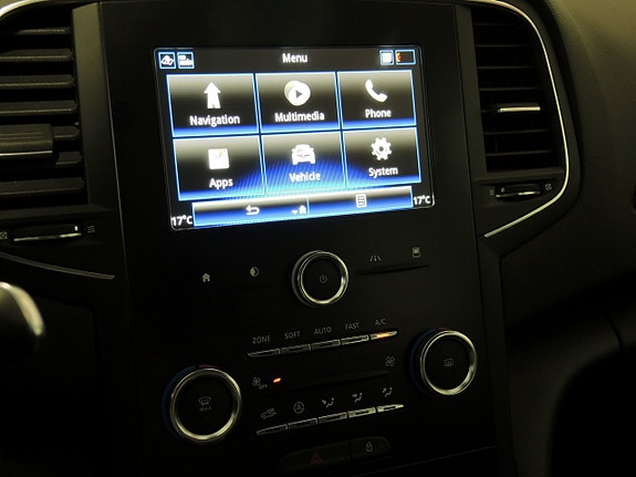 Renault Megane IV 17 of 17