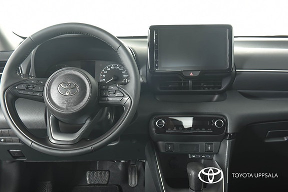 Toyota Yaris 10 of 11