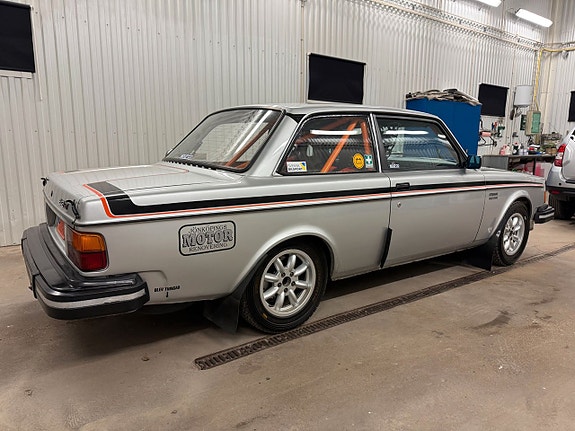 Volvo 242 6 of 24