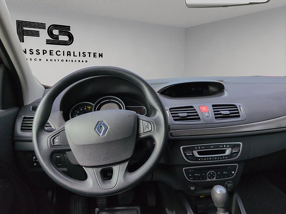 Renault Megane 17 of 28
