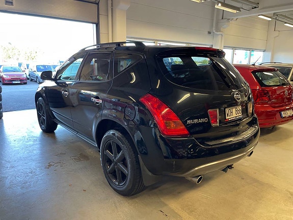 Nissan Murano 8 of 19