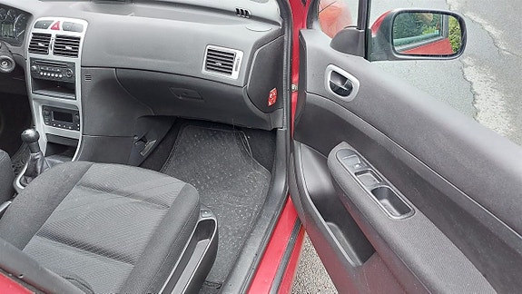 Peugeot 307 11 of 16