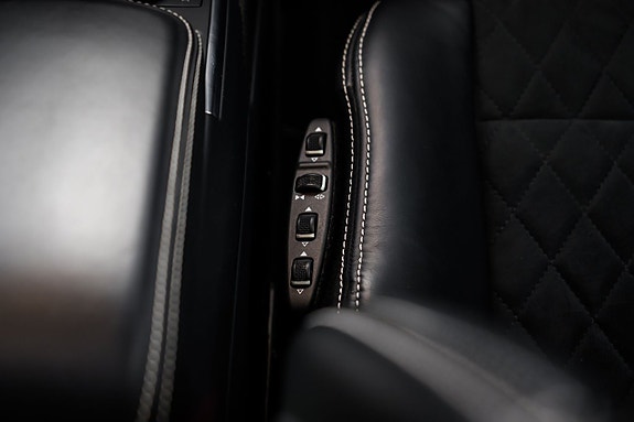 Mercedes-Benz G500 25 of 27