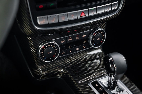 Mercedes-Benz G500 22 of 27