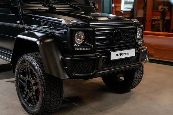 Mercedes-Benz G500 2 of 27