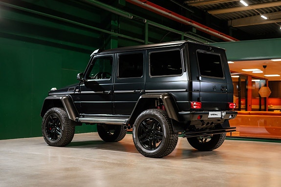Mercedes-Benz G500 7 of 27