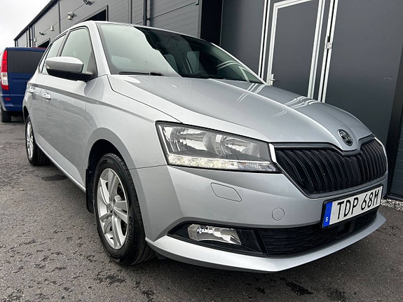 Skoda Fabia 3 of 5