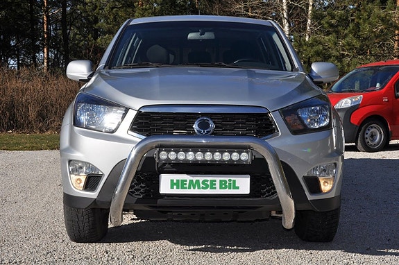 SsangYong Actyon Sports 2 of 5