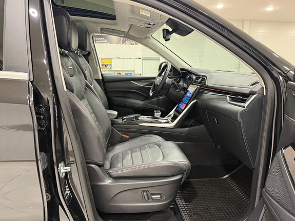 Maxus Euniq 6 17 of 24