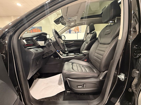 Maxus Euniq 6 7 of 24