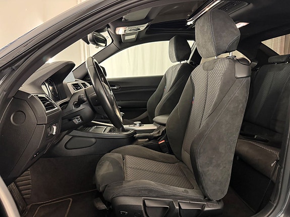 BMW M240i 8 of 26