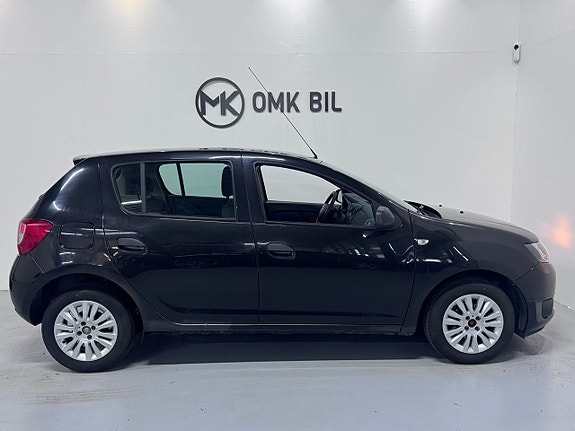 Dacia Sandero 4 of 5