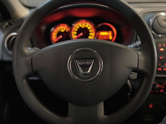 Dacia Sandero 14 of 19