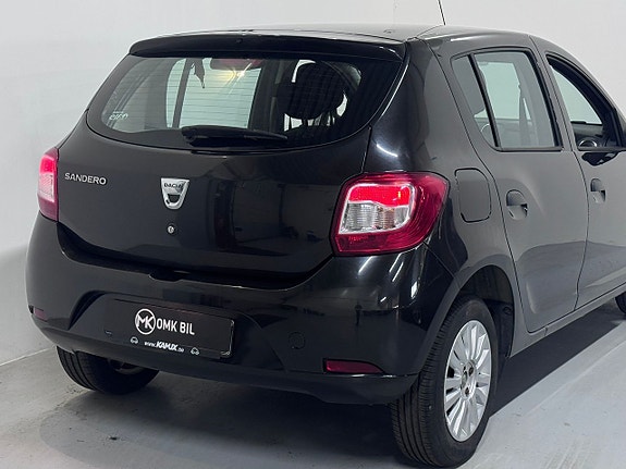 Dacia Sandero 8 of 19