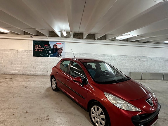Peugeot 207 3 of 9