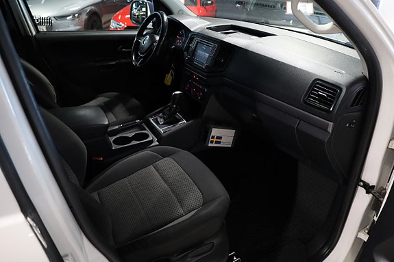 Volkswagen Amarok 11 of 19