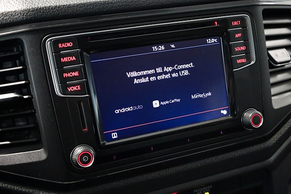 Volkswagen Amarok 15 of 19
