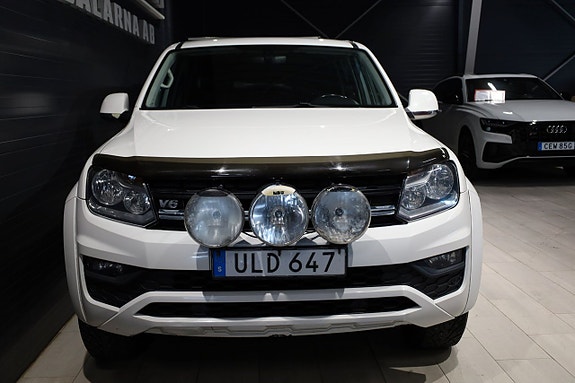 Volkswagen Amarok 2 of 5