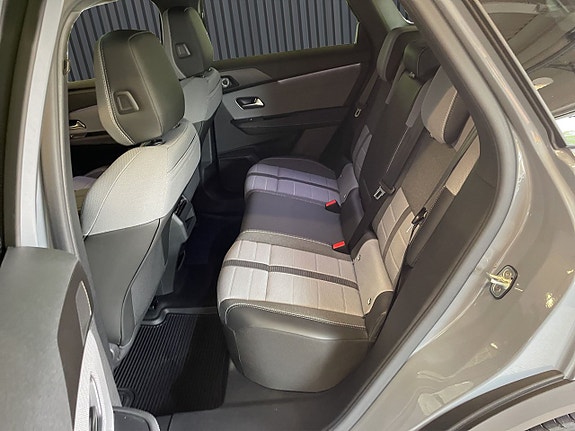 Opel Grandland X 12 of 15