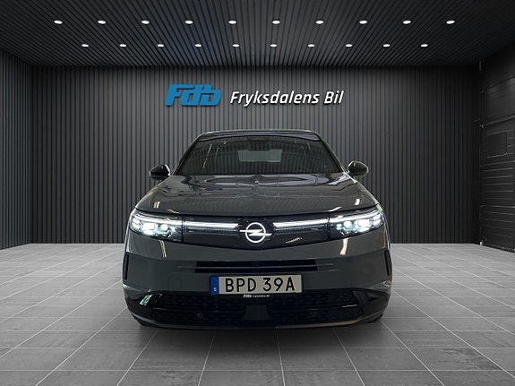 Opel Grandland X 2 of 5