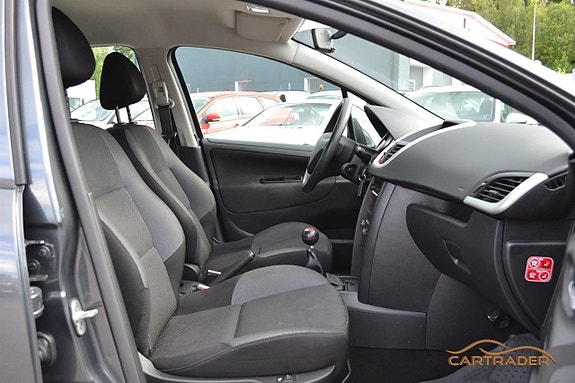 Peugeot 207 9 of 14