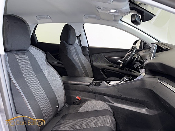 Peugeot 3008 7 of 18