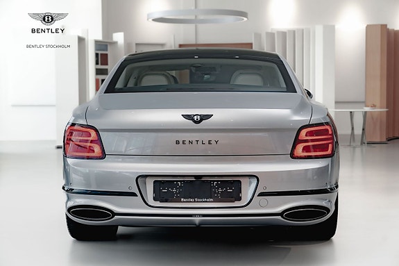 Bentley Flying Spur 3 of 5