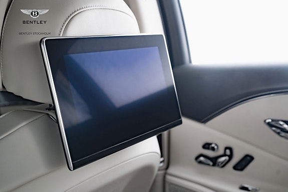 Bentley Flying Spur 23 of 26
