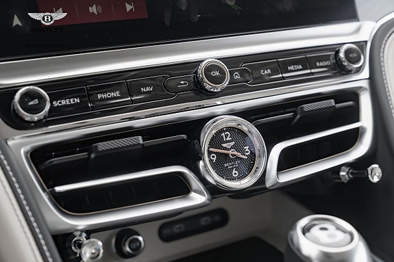 Bentley Flying Spur 19 of 26