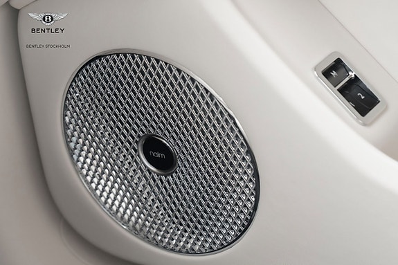 Bentley Flying Spur 17 of 26