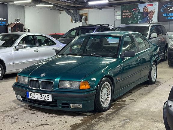 BMW 320 3 of 14