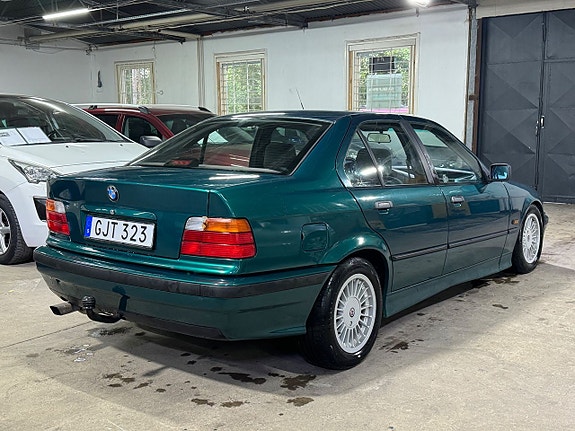 BMW 320 6 of 14