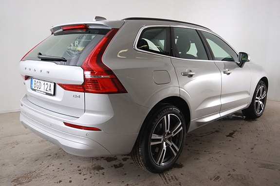 Volvo XC60 2 of 5