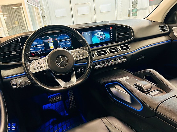 Mercedes-Benz GLE300 d 8 of 28
